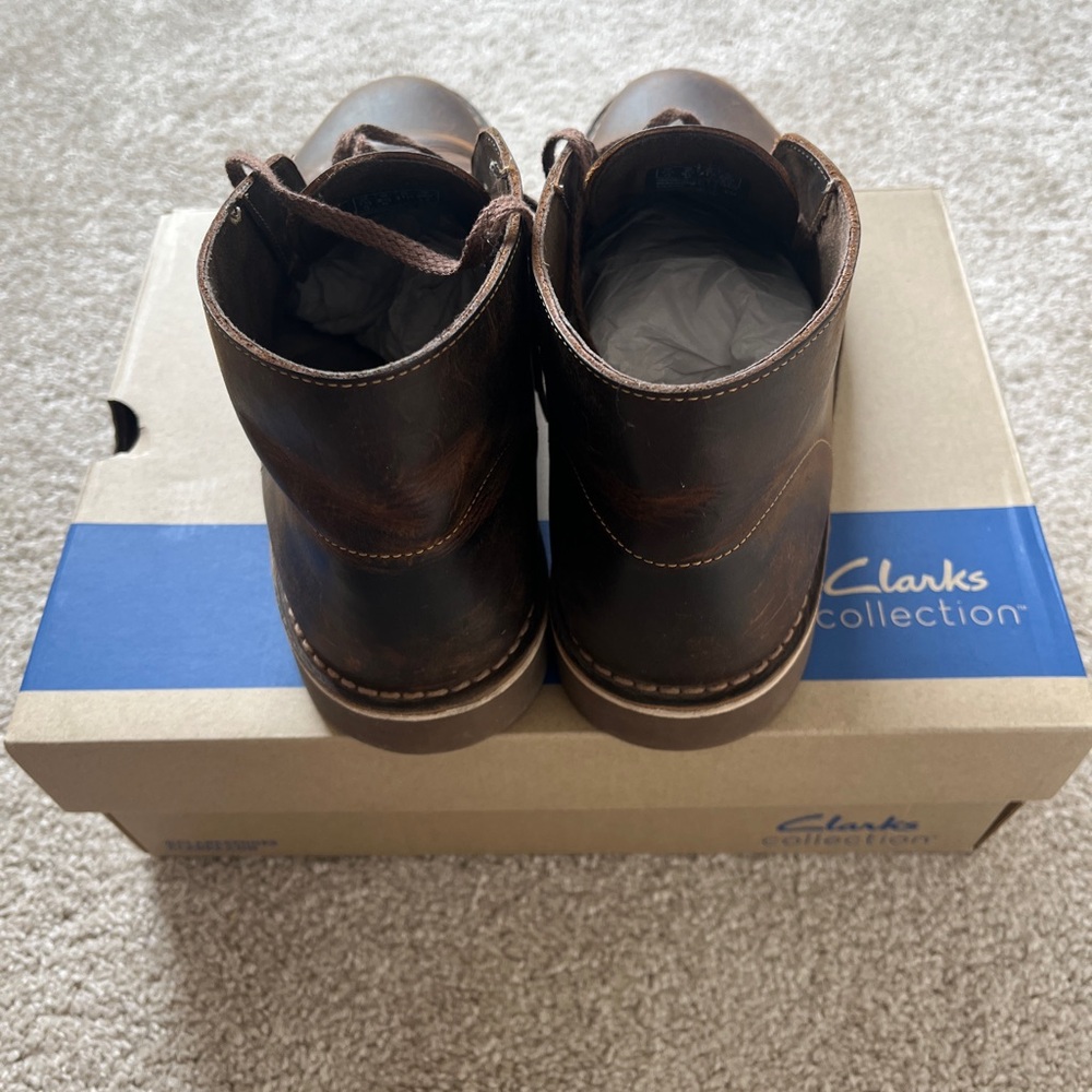 Clarks Men's Brown Chukka Boots Size 8.5 - Picture 4 of 5